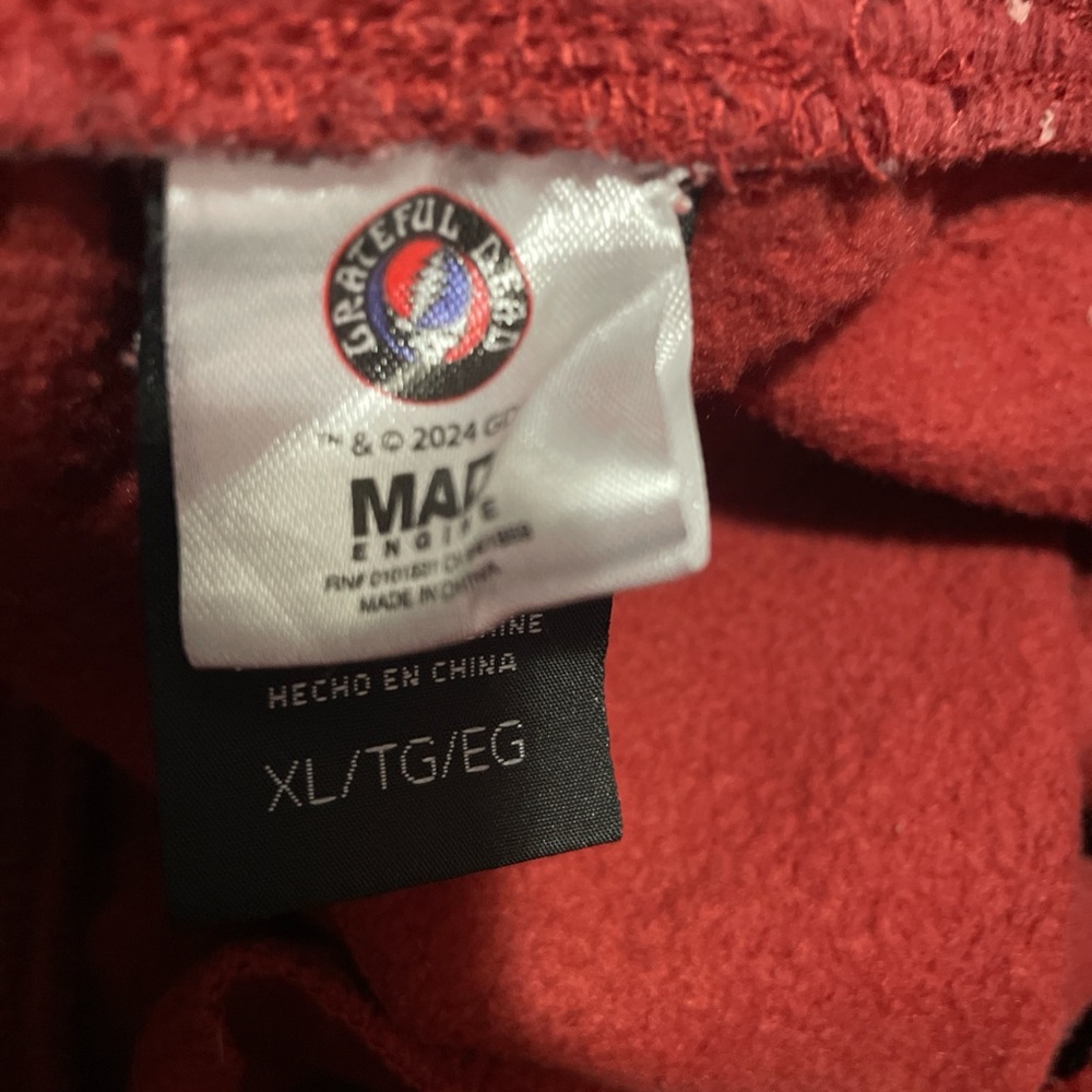 Grateful Dead Red Apparel - Picture 3 of 3